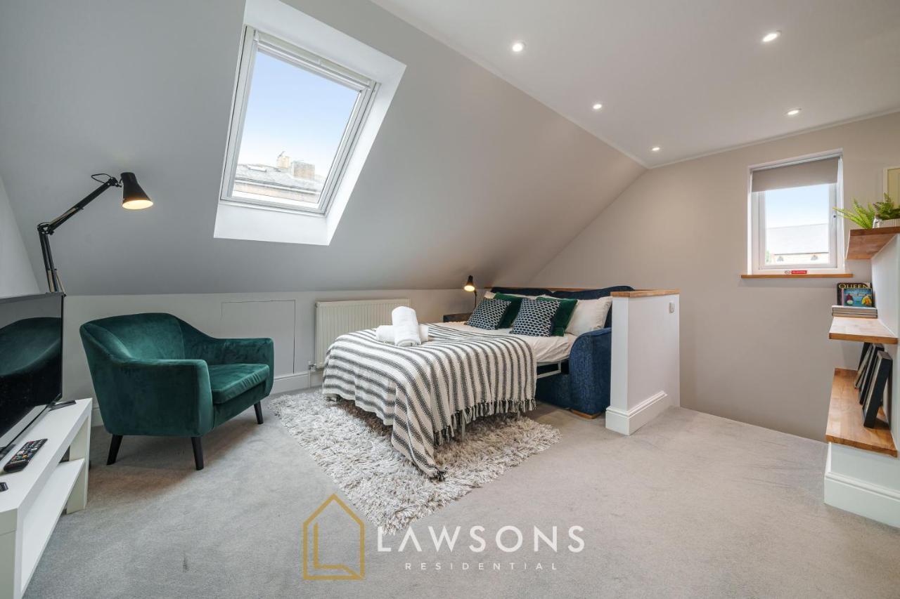 Loft Living By Lawsons With Parking Windsor Exterior foto