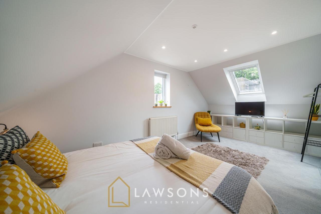 Loft Living By Lawsons With Parking Windsor Exterior foto